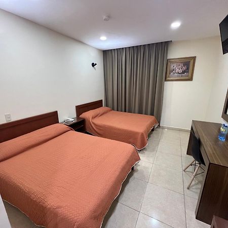 Hotel Fiesta Altena เตปาติตลัน เด โมเรลอส ภายนอก รูปภาพ