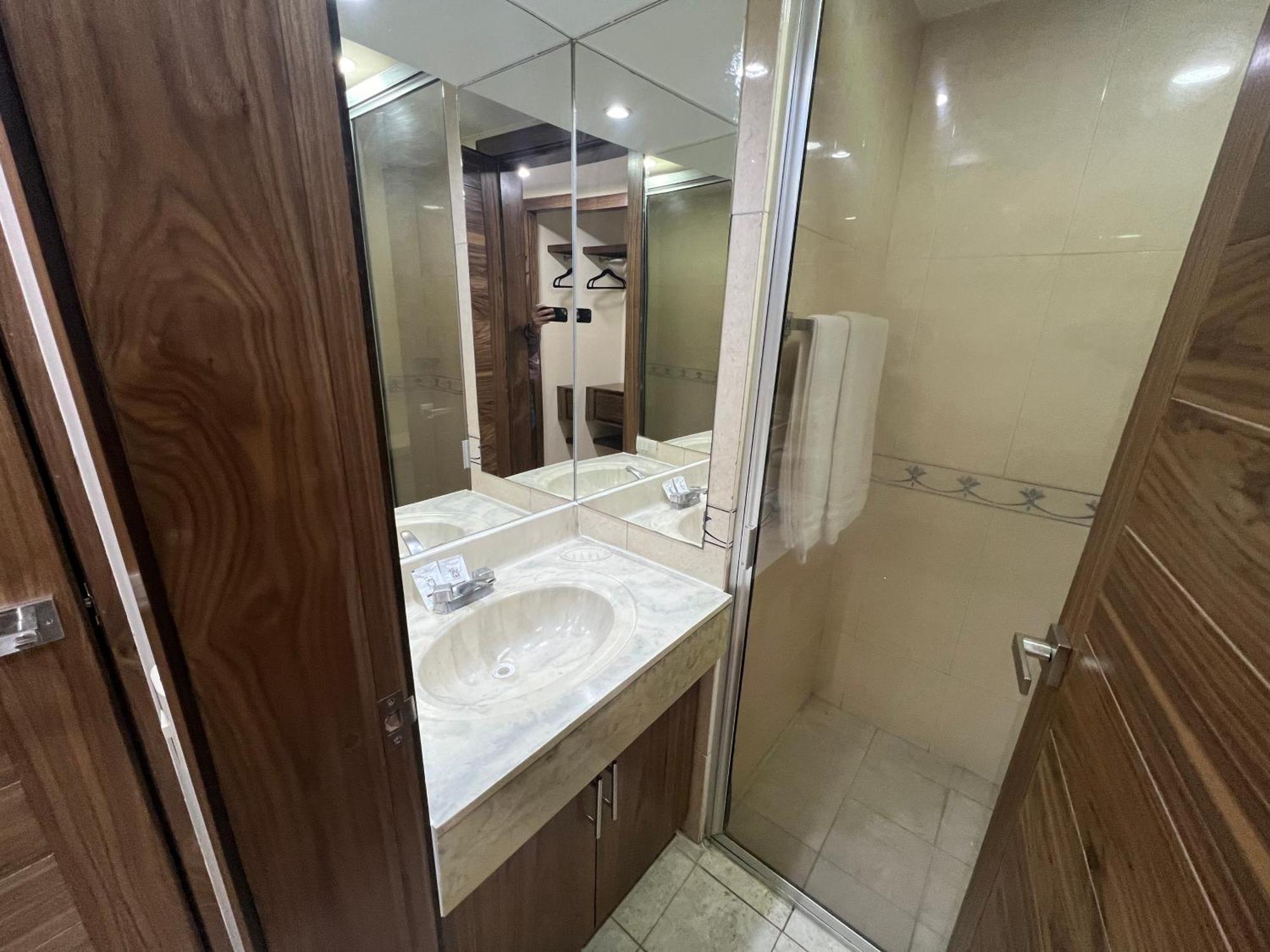 Hotel Fiesta Altena เตปาติตลัน เด โมเรลอส ภายนอก รูปภาพ