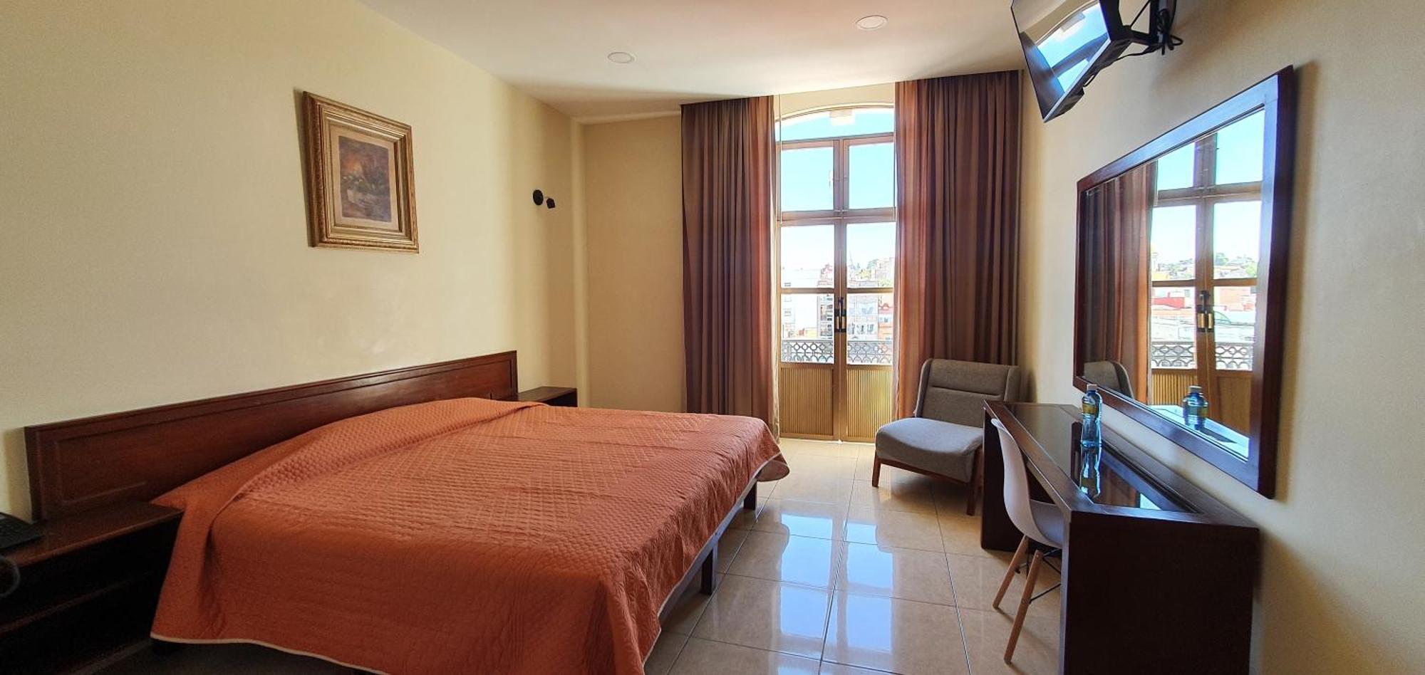 Hotel Fiesta Altena เตปาติตลัน เด โมเรลอส ภายนอก รูปภาพ